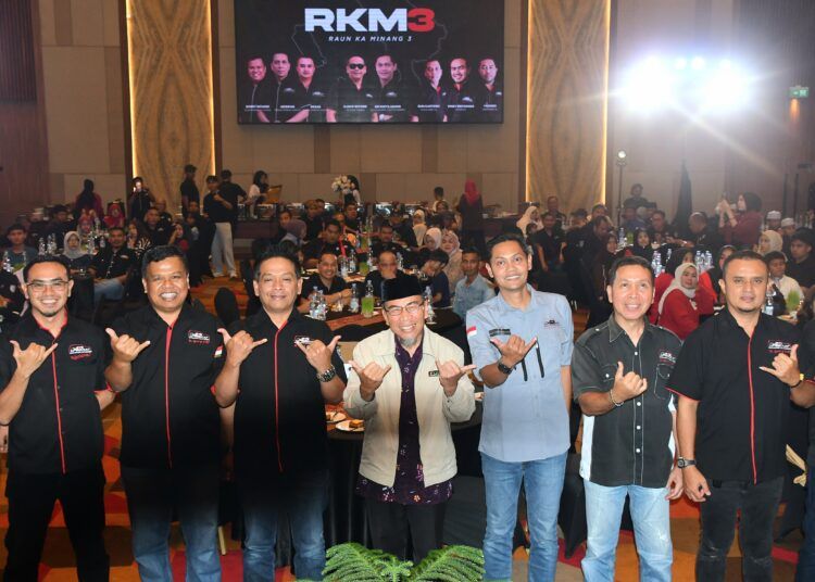 Wakil Wali Kota Padang, Maigus Nasir, menghadiri Gala Dinner Touring Nasional RKM 3 di The ZHM Premiere Hotel Padang, Sabtu (4/7/2026).
