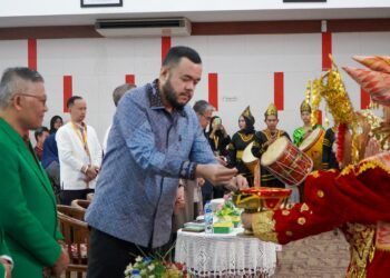 Fadly Amran Kenalkan Program Unggulan Kota Padang di Hadapan Akademisi dari Lima Negara