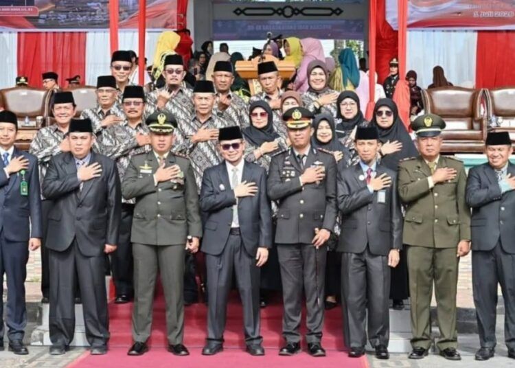 Wakil Wali Kota Bukittinggi, Ibnu Asis, menghadiri Upacara Peringatan HUT Bhayangkara ke-80 Tahun 2026 di Lapangan Wirabraja, Rabu (1/7/2026).