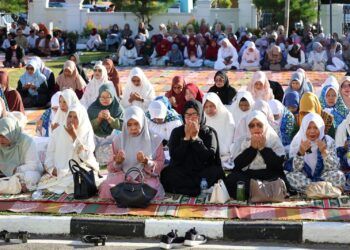 Sholawat dan Zikir Warnai Peringatan Hari Jadi Kota Pariaman ke-24