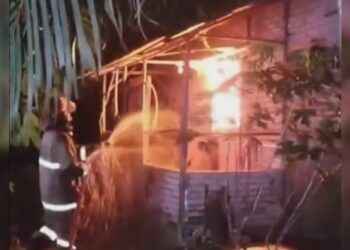 Rumah Petani di Pasaman Ludes Terbakar Tengah Malam