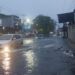 Sejumlah Titik di Padang Terendam Banjir, Arus Deras Hambat Pengendara