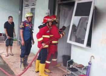 Sebuah Kamar Kos di Padang Terbakar, Aset Rp1 Miliar Nyaris Ludes