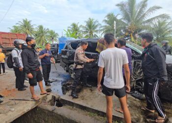 2 Mobil Terlibat Kecelakaan di Jalan Lintas Padang–Bukittinggi, 1 Orang Tewas