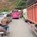 Video: Jalan Lintas Padang–Solok di Sitinjau Lauik Macet Parah