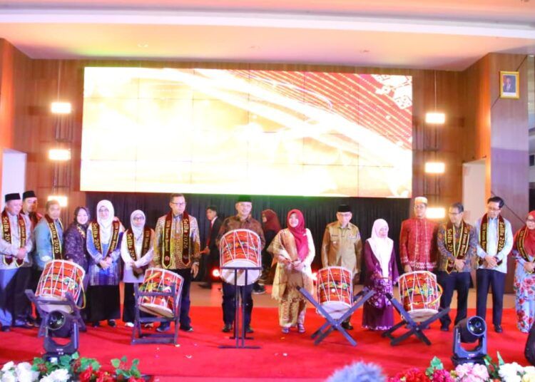 Universitas Islam Negeri (UIN) Imam Bonjol Padang menggelar Sepekan Berkreasi di Sungai Bangek (SEIBa) International Festival 2026 di Aula Gedung J Kampus III, Sungai Bangek, Kelurahan Balai Gadang, Kecamatan Koto Tangah, Kota Padang, Sumatera Barat, pada Selasa-Minggu (7-12/7/2026).