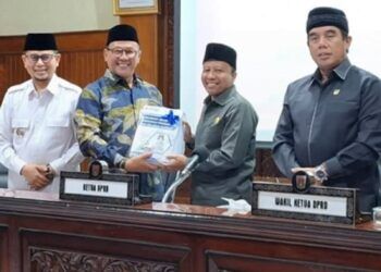 Wali Kota Bukittinggi Ajukan KUA-PPAS 2027, Pendapatan Daerah Diproyeksikan Rp568,41 Miliar