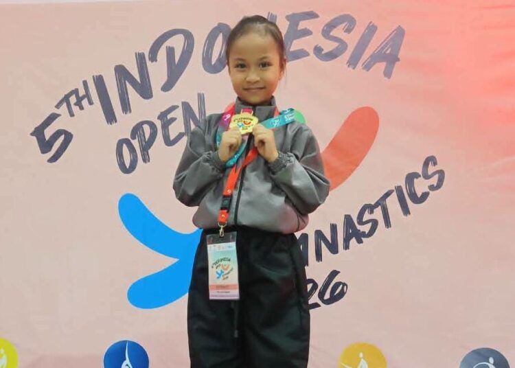 Atlet asal Kota Payakumbuh, Sumatera Barat, Alesha Alicia Novea, berhasil mengukir prestasi gemilang dengan meraih medali emas pada ajang Gymnastics Indonesia Open 2026 kategori Pre ND Individual Women (Pre ND IW) yang berlangsung di Jakarta, Rabu-Minggu (8-12/2026).
