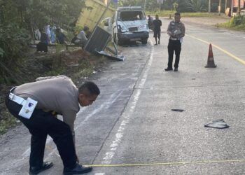 Lima Kendaraan Terlibat Kecelakaan Beruntun di Dharmasraya, Korban Tiga Orang