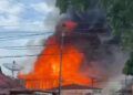 Video: Kebakaran Hebat Landa Pasar Kayu Tanam Padang Pariaman