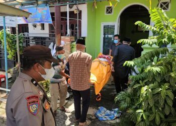 Tinggal Bersama Anak Berkebutuhan Khusus, Lansia di Padang Ditemukan Tewas Membusuk