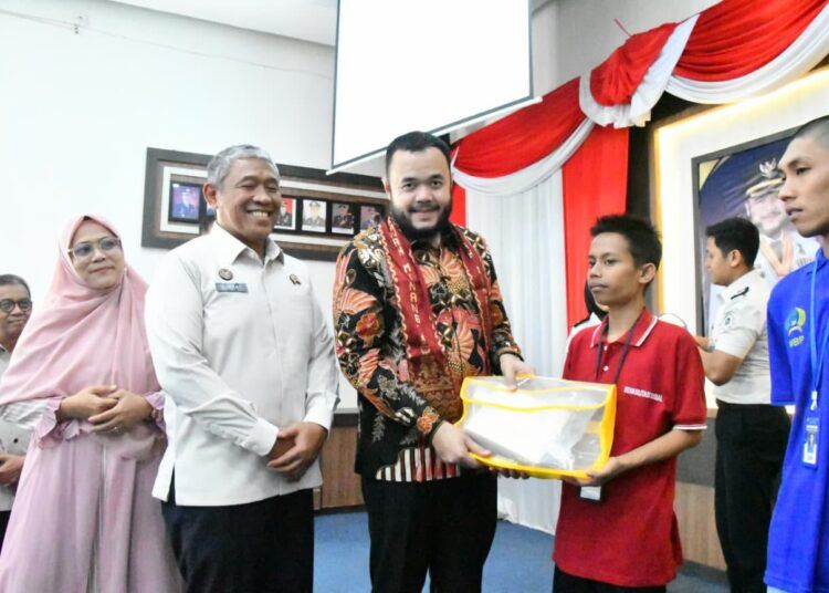 Wali Kota Padang, Fadly Amran, membuka Program Pembinaan Pendidikan Kesetaraan Paket A, B, dan C bagi 101 warga binaan di Lapas Kelas IIA Padang, Kamis (23/7/2026).