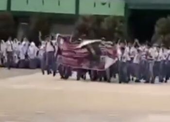 Heboh! Pelajar di Solok Selatan Demo, Tuntut Guru yang Diduga Lecehkan Siswa Dicopot