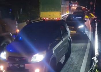 Hampir 8 Jam Tertutup Longsor, Jalur Padang-Bukittinggi via Lembah Anai Kembali Lancar