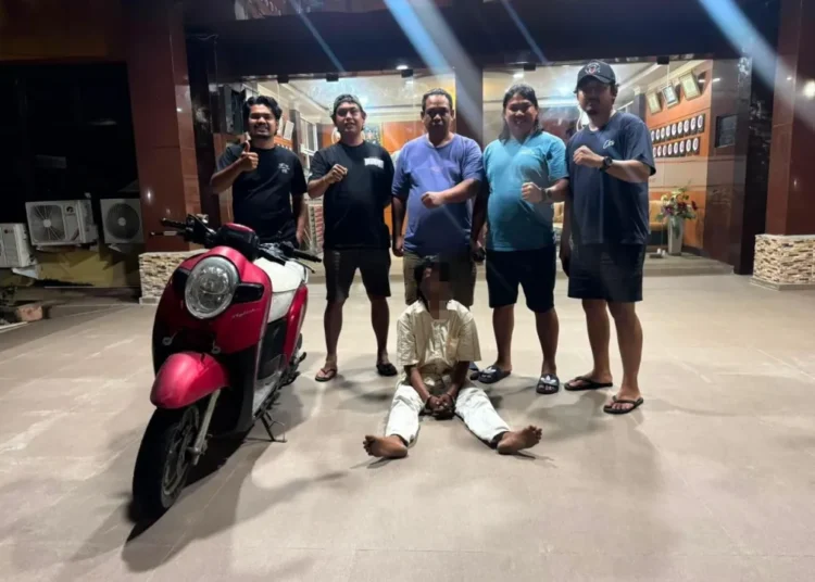Polisi menangkap pencuri motor berinisial DJ (35) di kawasan Baringin, Kelurahan Balai Gadang, Kecamatan Koto Tangah, Kota Padang, pada Minggu (26/7/2026) sekitar pukul 21.00 WIB.