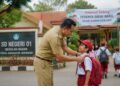 Pemerintah Izinkan ASN Antar Anak di Hari Pertama Sekolah