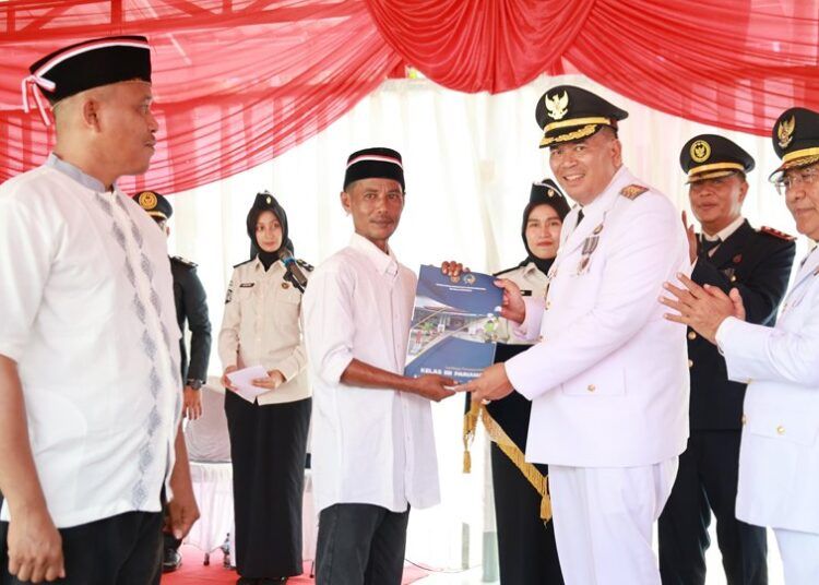 Sebanyak 382 warga binaan Lapas Kelas IIB Pariaman menerima remisi dalam rangka Hari Ulang Tahun (HUT) Republik Indonesia (RI) ke-81.