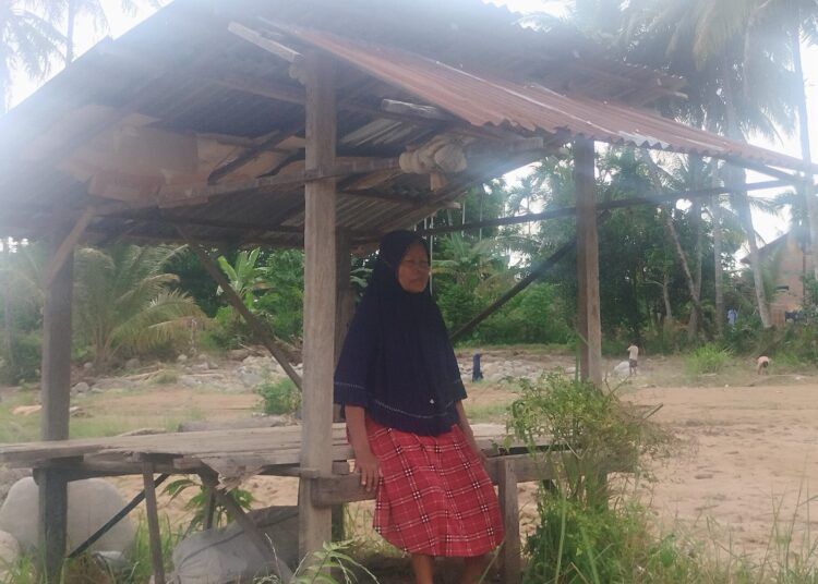 Yurnalis, korban banjir di Lapau Munggu, Kelurahan Kuranji, Kecamatan Kuranji, Kota Padang.