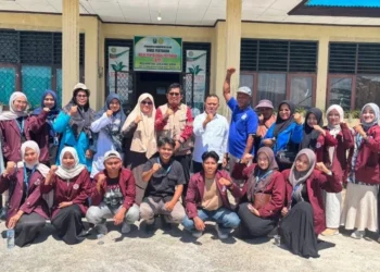 KKN UIN Imam Bonjol Padang Kenalkan Drum Seeder untuk Tingkatkan Produktivitas Petani di Solok