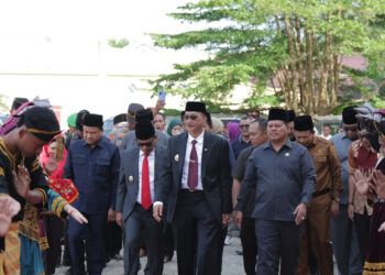Akademisi Kritik Ketua DPRD Pesisir Selatan Terlalu Sering Puji Bupati, Singgung Fungsi Pengawasan