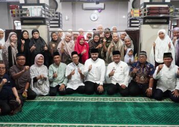 Wako Padang Tinjau Smart Surau di Masjid Darussakinah, Pastikan Kurikulum 3T Berjalan Optimal