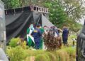 Diguyur Hujan, Ekshumasi Makam Pelajar di Padang yang Diduga Korban Perundungan Tetap Berlanjut