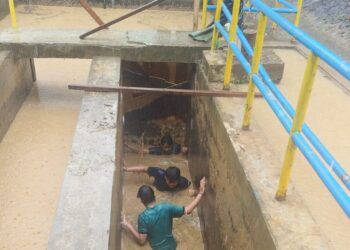 Pasokan Air Bersih di Padang Lumpuh, Intake Tertutup Material Banjir
