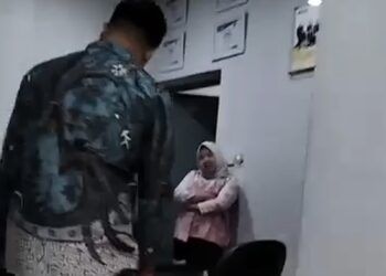 Viral! Nasabah dan Pegawai Cekcok di Salah Satu Bank Pesisir Selatan