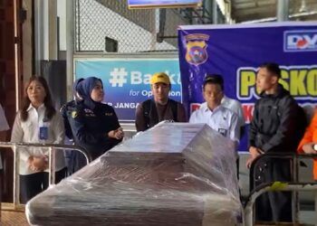 Jenazah Korban Kebakaran Kapal di Jawa Timur Asal Sumbar Tiba di BIM