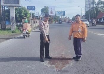 Motor Tabrak Palang Perlintasan Kereta Api di Padang, Pengendara Tewas
