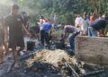 Diduga Kompor Lupa Dimatikan, Rumah Warga di Pesisir Selatan Hangus Dilalap Api