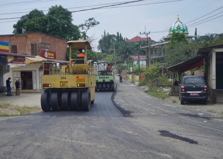 Polisi menangkap seorang terduga pengedar sabu-sabu di Jorong Lawai, Nagari Sitiung, Kecamatan Sitiung, Dharmasraya, pada Jumat (7/8/2026) siang. Foto: Polres Dharmasraya
