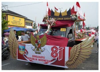 Pawai Alegoris dan Mobil Hias Meriahkan HUT ke-81 RI di Solok Selatan, Pelajar hingga Nagari Tampilkan Kreasi
