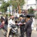 Sambut HUT RI ke-81, Pemko Payakumbuh Bagikan Ratusan Bendera Merah Putih kepada Warga