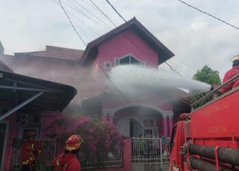 Rumah Pensiunan PNS di Padang Terbakar, Aset Rp1,5 Miliar Nyaris Habis