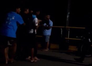 Heboh! Seorang Pria di Lima Puluh Kota Diduga Hendak Lompat dari Jembatan