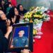 Warga Berjejer Beri Penghormatan Saat Jenazah Pratu Rizki Kurniawan Melintas di Pesisir Selatan