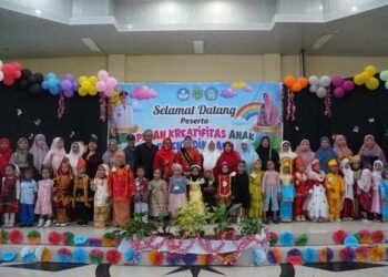 Puluhan anak Pendidikan Anak Usia Dini (PAUD) di Kota Padang Panjang, Sumatera Barat, mengikuti Lomba Bernyanyi Anak PAUD yang diselenggarakan Dinas Pendidikan dan Kebudayaan (Disdikbud) setempat, pada Rabu (19/8/2026).