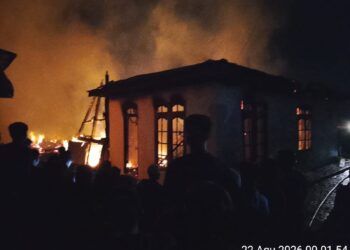 Empat Rumah Warga di Agam Ludes Terbakar, Penghuni Mengungsi ke Masjid