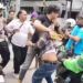 Video: Mobil Pria Asal Sumbar Diamuk Massa di Pematangsiantar, Diduga Kabur Usai Tabrak Pemotor