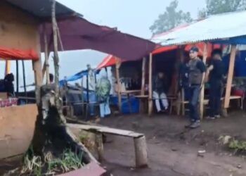 Tegur Pendaki Gunung Talang Buang Sampah dan Lewati Jam Malam, Warga Solok Dikeroyok Puluhan Orang