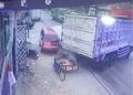 Terekam CCTV! Truk Tabrak Pejalan Kaki dan Gran Max di Solok