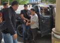 Menolak Ditangkap, Seorang Pria Serang Tim Kejari Pesisir Selatan dengan Parang