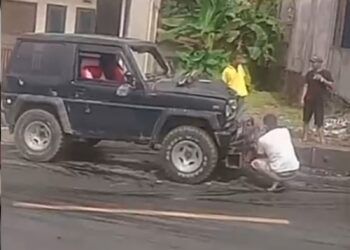 2 Kendaraan Terlibat Kecelakaan di Jalan Lintas Padang-Bukittinggi, Mobil Ringsek