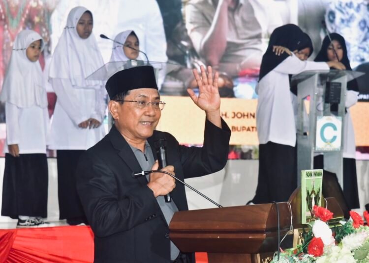 Bupati Padang Pariaman John Kenedy Azis (JKA) membuka kegiatan Cerdas Alquran tingkat Kabupaten Padang Pariaman yang diikuti 232 tim pelajar SD dan SMP di Hall IKK Parit Malintang, Jumat (25/9/2026).