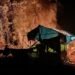 Tak Temukan Penambang, Polisi Bakar Peralatan Tambang Emas Ilegal di Solok Selatan