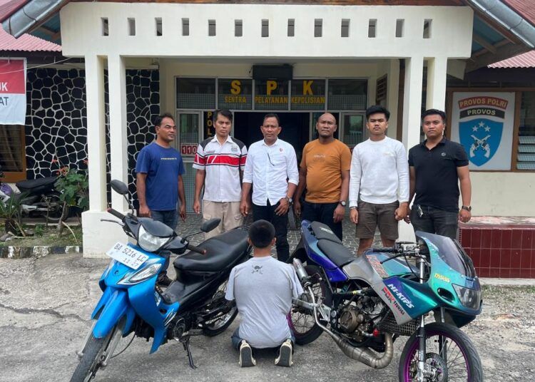 Polisi mengamankan remaja 15 tahun yang diduga terlibat kasus pencurian sepeda motor di Kecamatan Tanjung Raya, Kabupaten Agam.