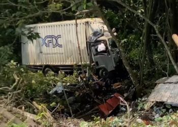 Truk Masuk Jurang di Jalan Lintas Padang-Payakumbuh, Korban 2 Orang