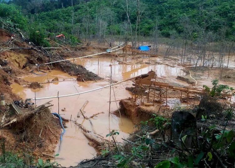 Salah satu lokasi tambang emas ilegal di Solok Selatan. Foto: WALHI Sumbar