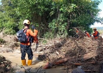 Hari Ketiga Pencarian, Warga Terseret Banjir Bandang di Pasaman Belum Ditemukan
